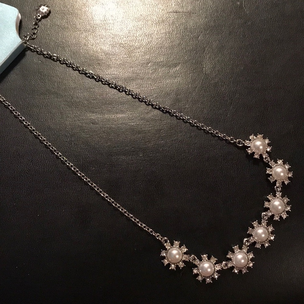 Monet necklace